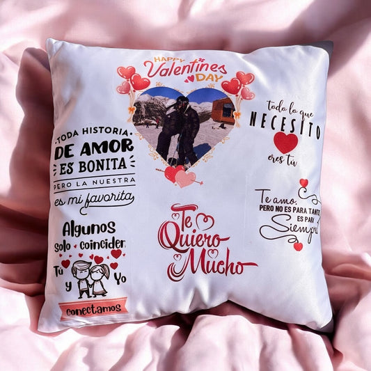 Personaliza tu cojín con frases emotivas y únicas que reflejen tu amor y gratitud.