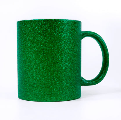 Taza de cerámica con purpurina personalizable.